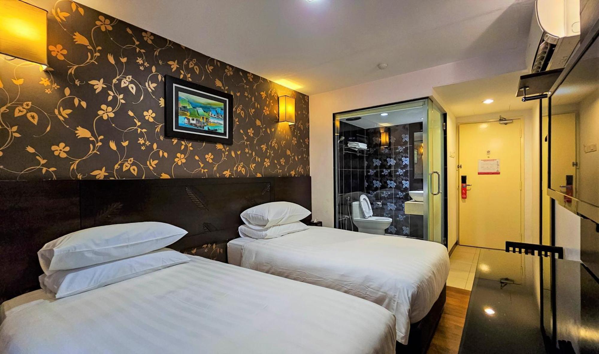โฮเต็ล ริชบาลิซ Hotel Batu Caves ภายนอก รูปภาพ
